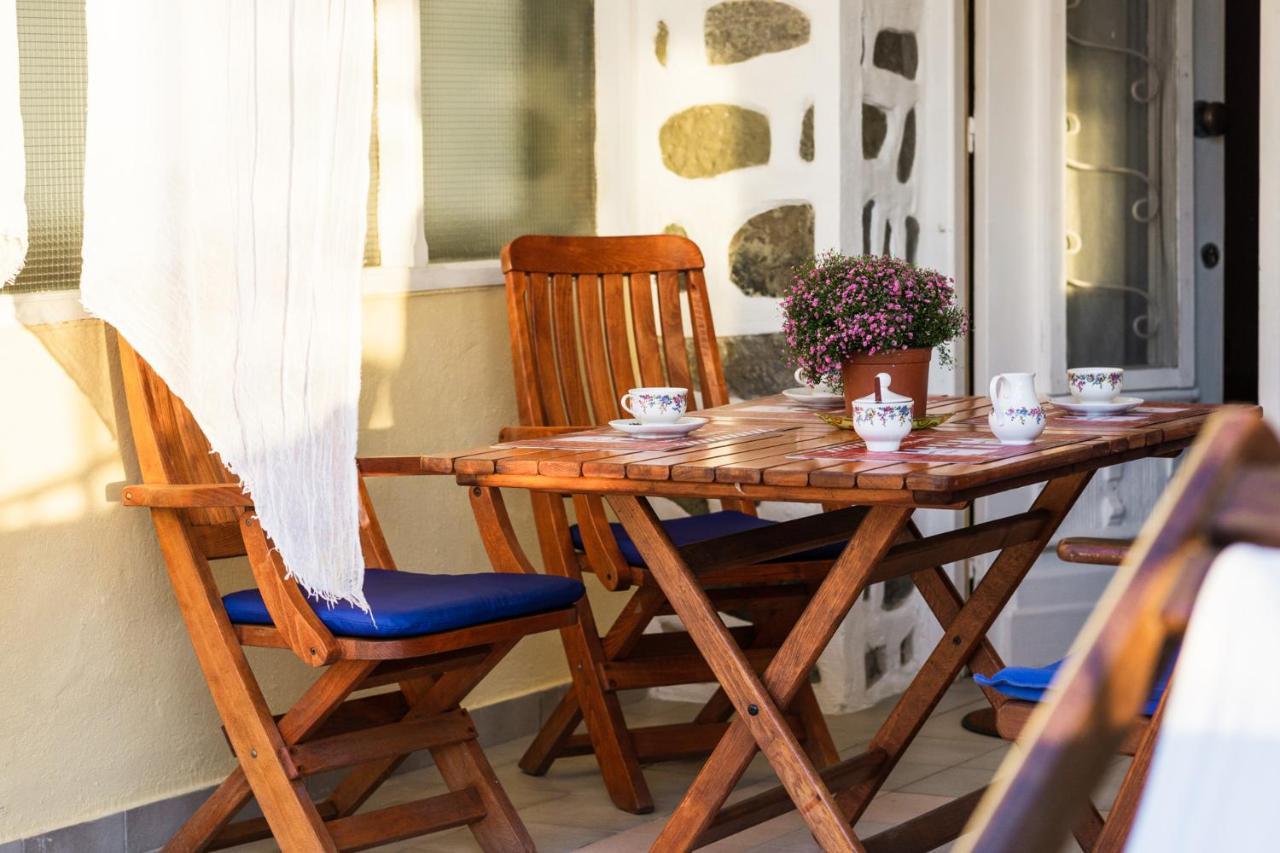 Irene Seafront Apartment Neoi Epivatai Bagian luar foto