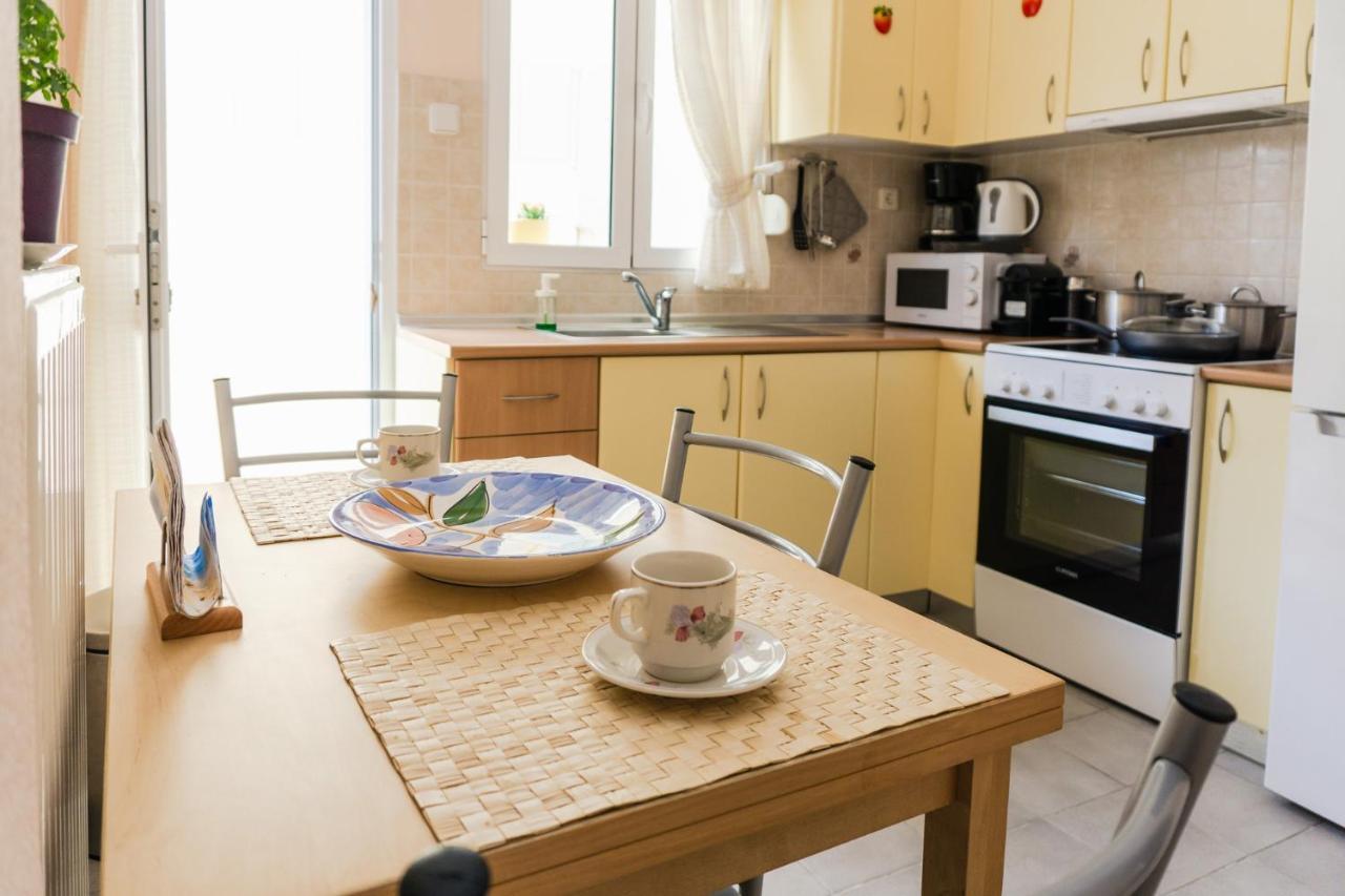 Irene Seafront Apartment Neoi Epivatai Bagian luar foto